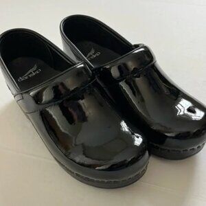 Dansko Professional Black Patent Clog Shiny Size 37